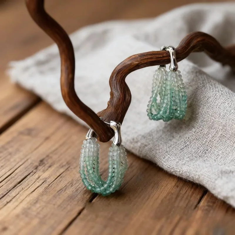 Exquisite Niche Fresh and Elegant Gradual Change Earrings, High-end Design Earrings, Light Luxury Earrings
Exquisite Niche Fresh and Elegant Gradual Change Earrings, High-end Design Earrings, Light Luxury Earrings