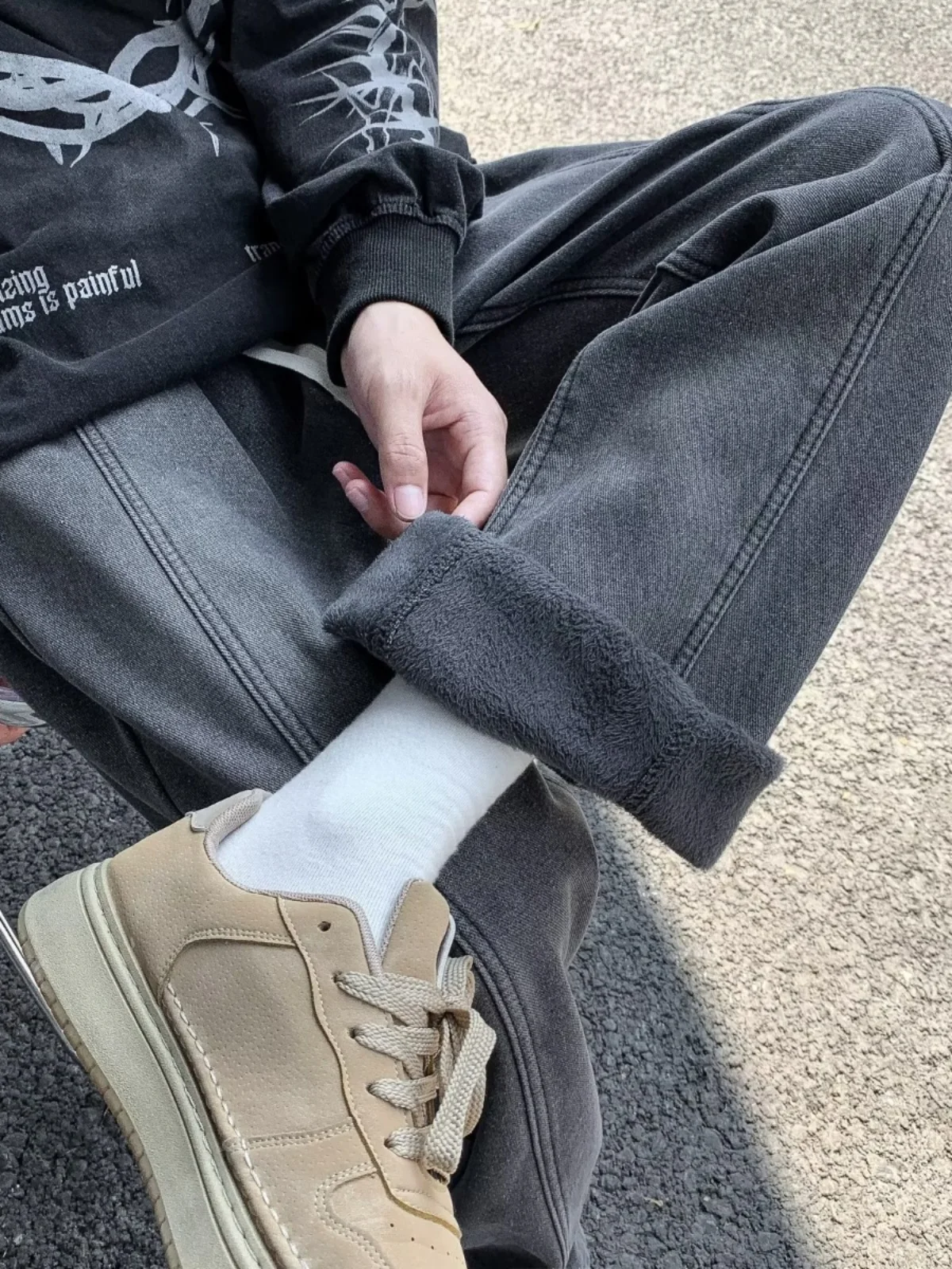 Мужские джинсы Waed Denim: зимние, в американском ретро-стиле, модные, брендовые, широкие, теплые, длинные, свободные, утепленные, прямые брюки
Мужские джинсы Waed Denim: зимние, в американском ретро-стиле, модные, брендовые, широкие, теплые, длинные, свободные, утепленные, прямые брюки