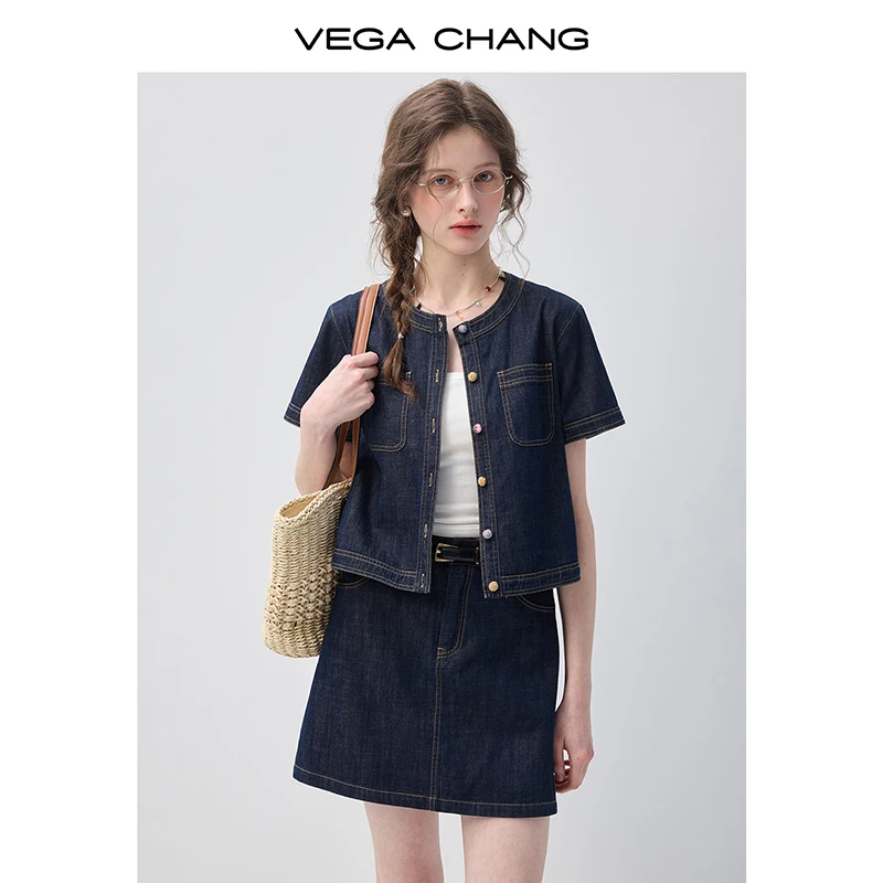 Vega Chang New Summer Style Women's Denim Jacket with Colorful Buttons and Visible Stitching
Vega Chang New Summer Style Women's Denim Jacket with Colorful Buttons and Visible Stitching