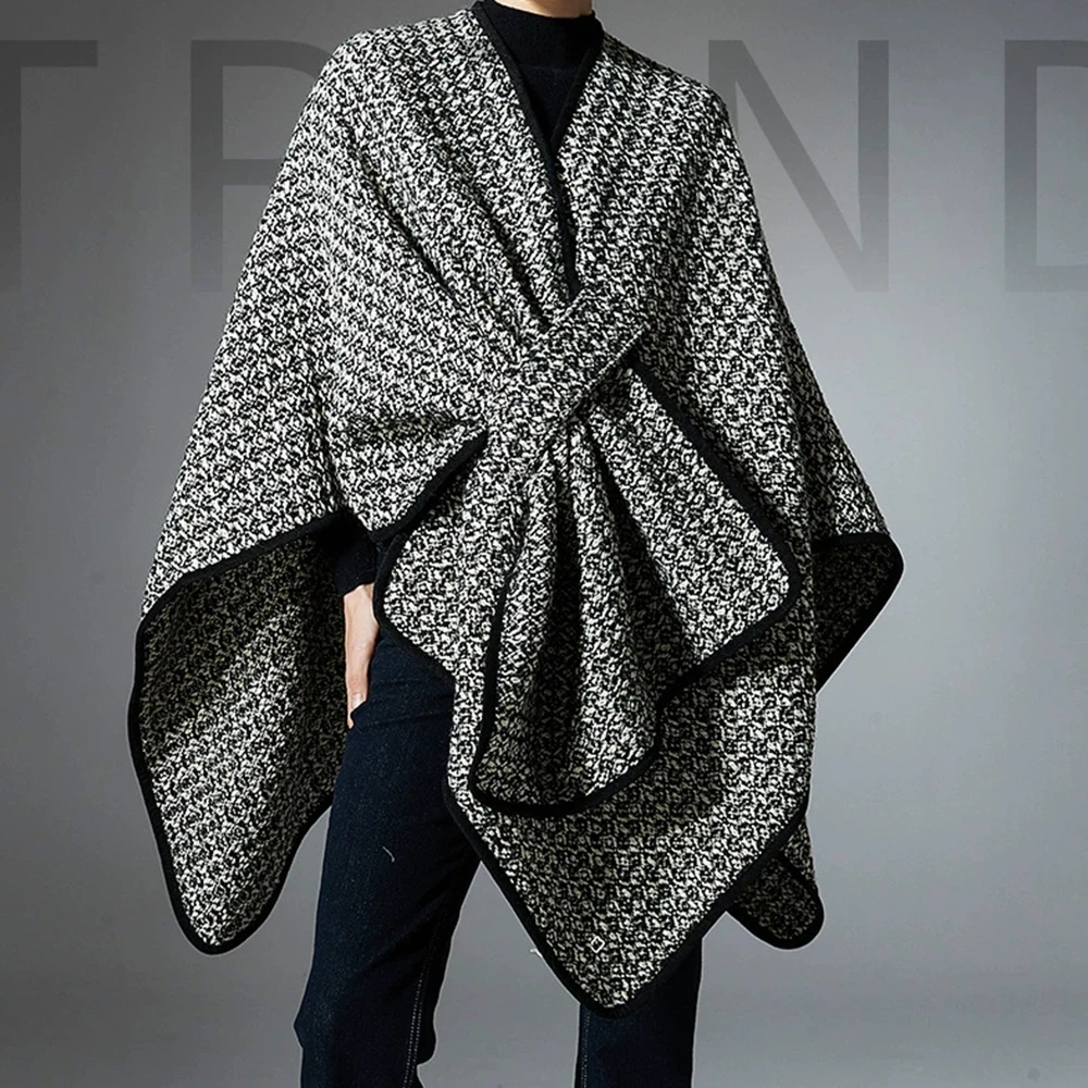 Women's European and American spring, autumn and winter new Polish plaid wool button shawl-GZXX720
Women's European and American spring, autumn and winter new Polish plaid wool button shawl-GZXX720