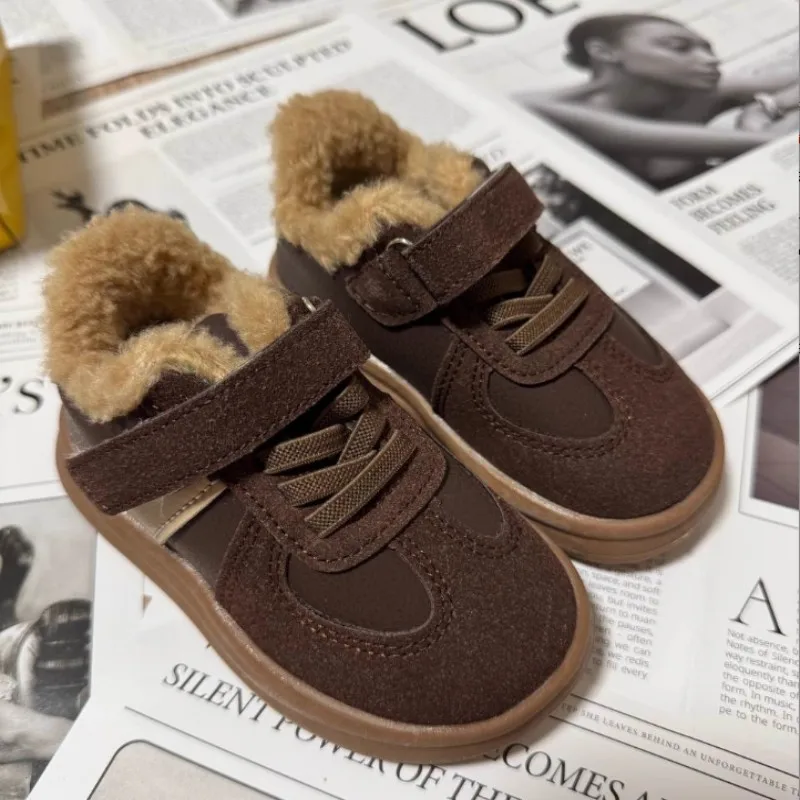 Детские теплые туфли для доски, зима 2024, новые черные хлопковые теплые спортивные туфли в стиле ретро для мальчиков, детская прогулочная обувь для девочек, размер 22-31
Детские теплые туфли для доски, зима 2024, новые черные хлопковые теплые спортивные туфли в стиле ретро для мальчиков, детская прогулочная обувь для девочек, размер 22-31