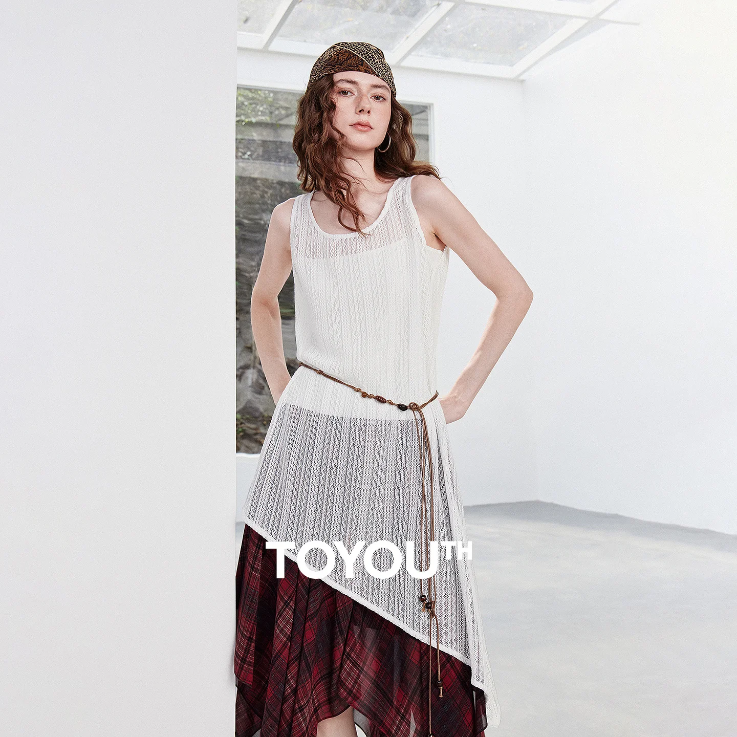 TOYOUTH Women Tank Dress 2026 Summer New Boho Style Asymmetric Design Cutout Sleeveless White Dress
TOYOUTH Women Tank Dress 2026 Summer New Boho Style Asymmetric Design Cutout Sleeveless White Dress