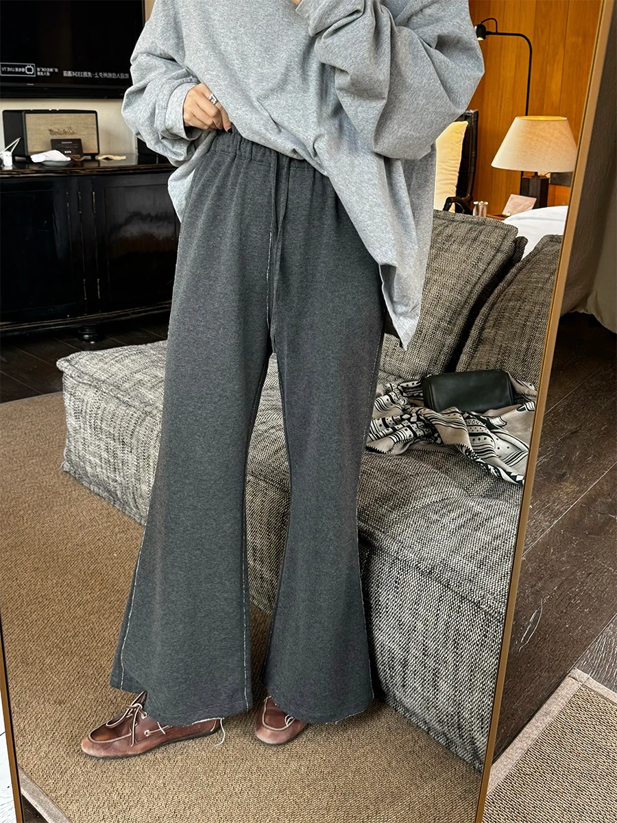New Arrival High Waist Flared Jeans Asymmetric Design Cotton Stretchy Pants with Frayed Hem Pear Shape Slimming Effect
New Arrival High Waist Flared Jeans Asymmetric Design Cotton Stretchy Pants with Frayed Hem Pear Shape Slimming Effect