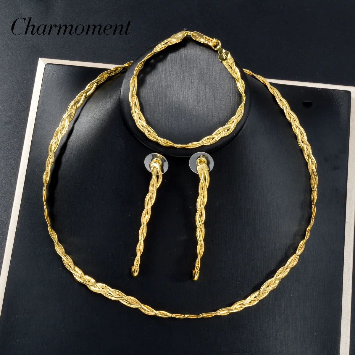 Aesthetic 18k Gold Plated Twist Jewelry Set Fairy Designer Bangle Hand Made Ear Drop Earrings Italian Metal Necklaces Wholesale
Aesthetic 18k Gold Plated Twist Jewelry Set Fairy Designer Bangle Hand Made Ear Drop Earrings Italian Metal Necklaces Wholesale