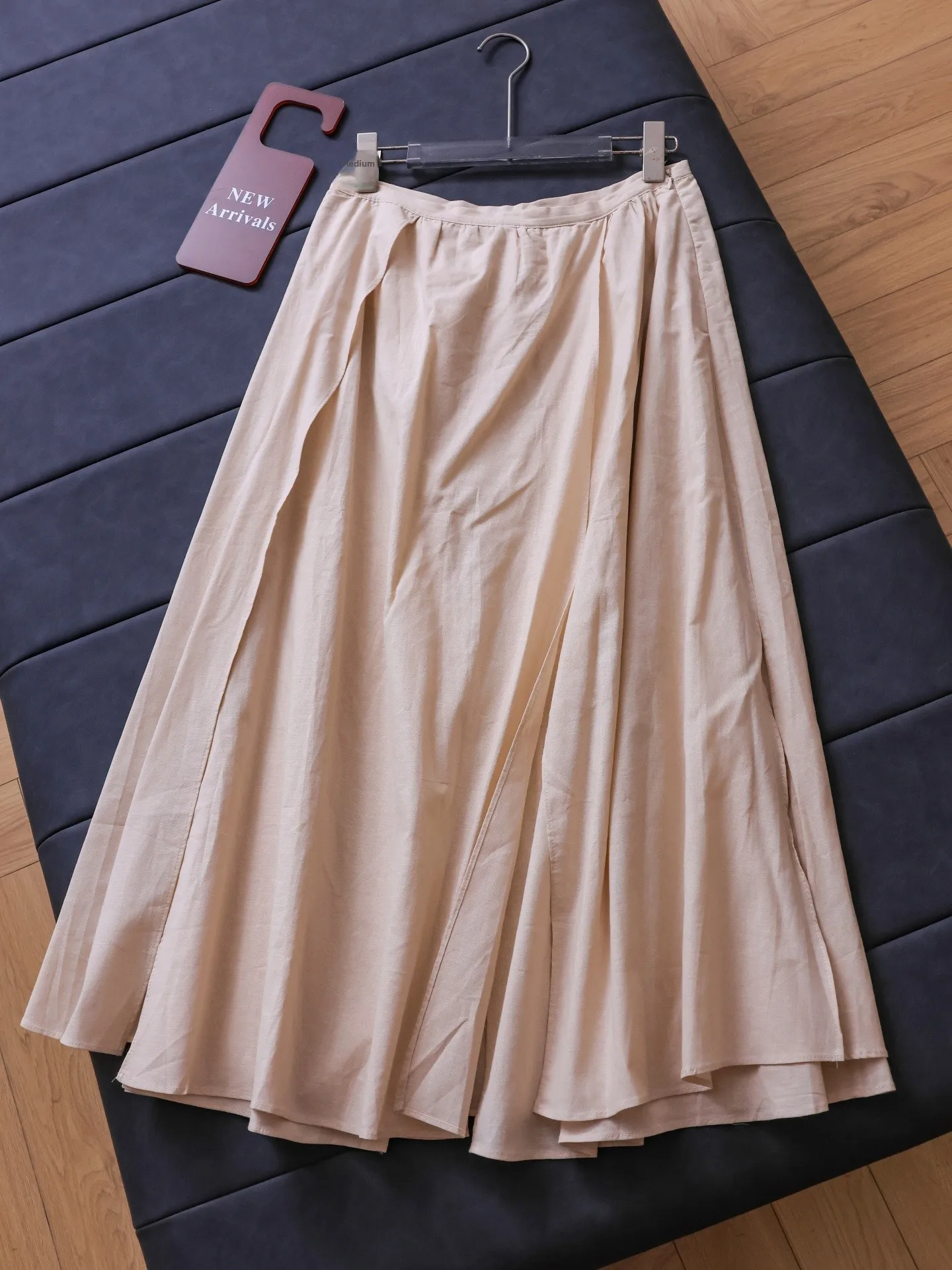 Elegant Intellectual High Waist Pure Color Drapey Midi Length Women's Skirt A-Line Skirt Half-length Skirt T679
Elegant Intellectual High Waist Pure Color Drapey Midi Length Women's Skirt A-Line Skirt Half-length Skirt T679