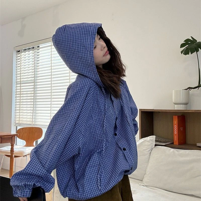 2026 Autumn New Women Vintage Blue Plaid Hooded Shirt Loose Oversized Long Sleeve Casual Blouse Lazy Style Streetwear Tops
2026 Autumn New Women Vintage Blue Plaid Hooded Shirt Loose Oversized Long Sleeve Casual Blouse Lazy Style Streetwear Tops