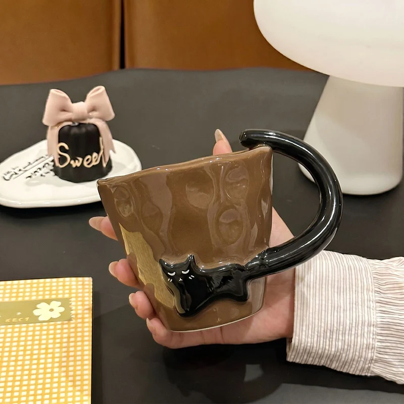 Home Ideal Minimalist Black Cat Shaped Ceramic Mug with Cute Handle Perfect Couple Gift for Coffee Tea
Home Ideal Minimalist Black Cat Shaped Ceramic Mug with Cute Handle Perfect Couple Gift for Coffee Tea