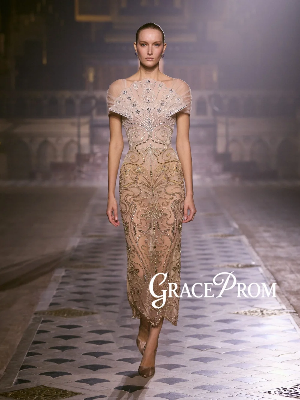 Golden Beaded Straight Evening Dress Exquisite Silver Crystal Wedding Party Gowns Customized Fashion Glamorous Banquet Gowns
Golden Beaded Straight Evening Dress Exquisite Silver Crystal Wedding Party Gowns Customized Fashion Glamorous Banquet Gowns