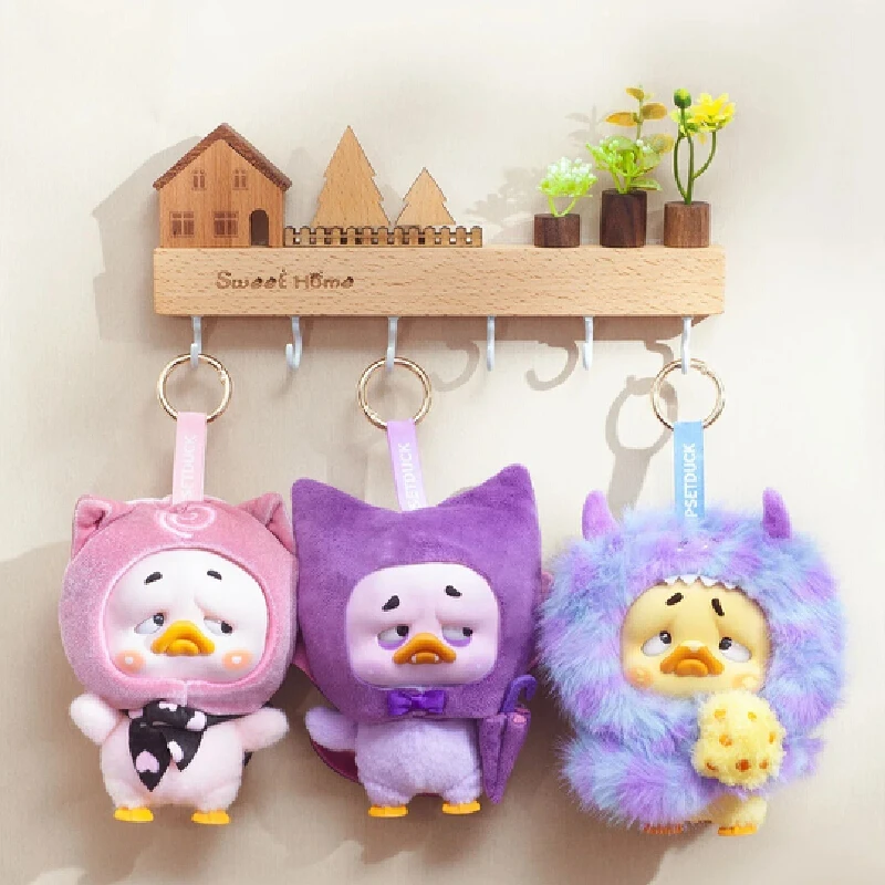 Upset Duck V 5, красочная плюшевая кукла-плеер, утка, слепая коробка, игрушки, пушистая аниме-фигурка, загадочная коробка, коллекционный стол, подарок на Хэллоуин
Upset Duck V 5, красочная плюшевая кукла-плеер, утка, слепая коробка, игрушки, пушистая аниме-фигурка, загадочная коробка, коллекционный стол, подарок на Хэллоуин