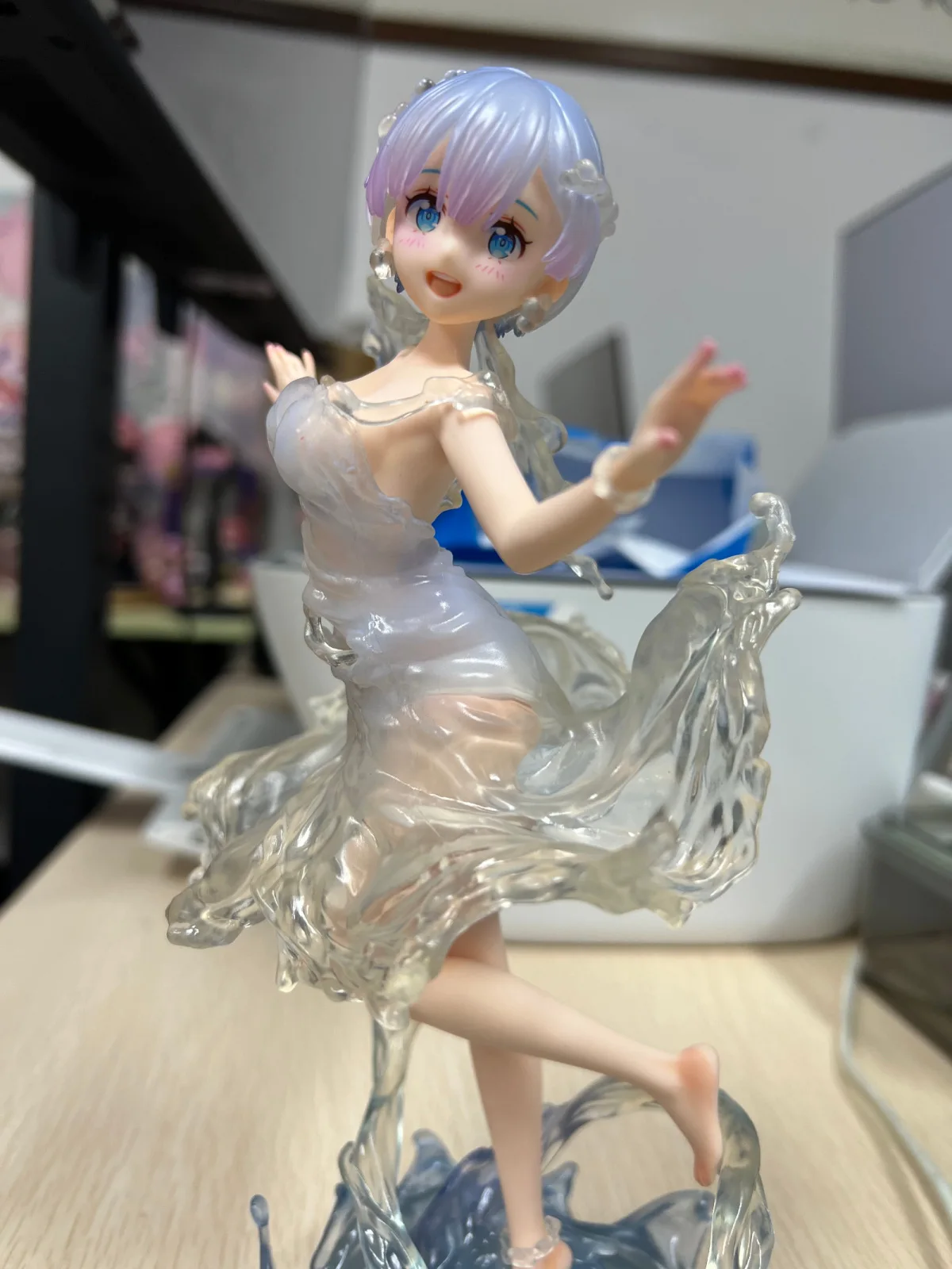 New 24cm Re:Zero Starting Life In Another World Rem Water Dress Dual Face Replacement Standing Pose Anime Figure Model Toy
New 24cm Re:Zero Starting Life In Another World Rem Water Dress Dual Face Replacement Standing Pose Anime Figure Model Toy