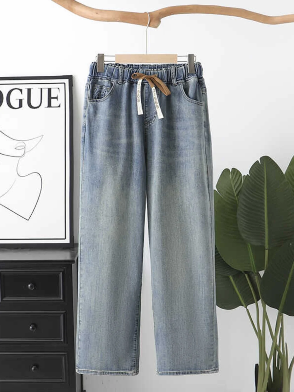 Retro Distressed High Waist Wide Leg Jeans Women's Spring Summer Loose Slimming Large Size Drawstring Straight Floor-Length P...
Retro Distressed High Waist Wide Leg Jeans Women's Spring Summer Loose Slimming Large Size Drawstring Straight Floor-Length P...