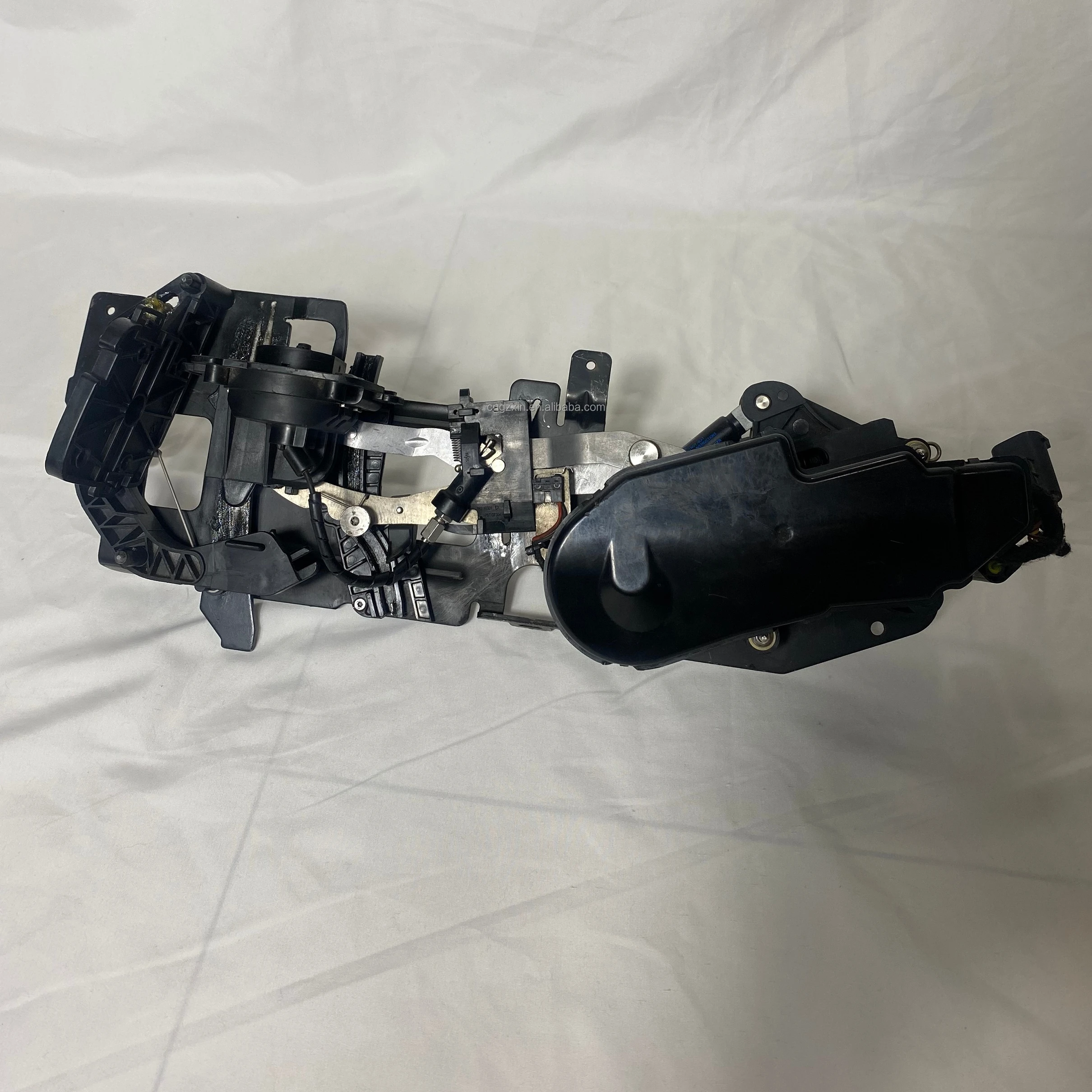 Suitable for Rolls-Royce Wide Ghost 10-17 Celebration Goddess Car Logo Settlement Mechanism Water Tank Logo Lifting Mechanism
Suitable for Rolls-Royce Wide Ghost 10-17 Celebration Goddess Car Logo Settlement Mechanism Water Tank Logo Lifting Mechanism