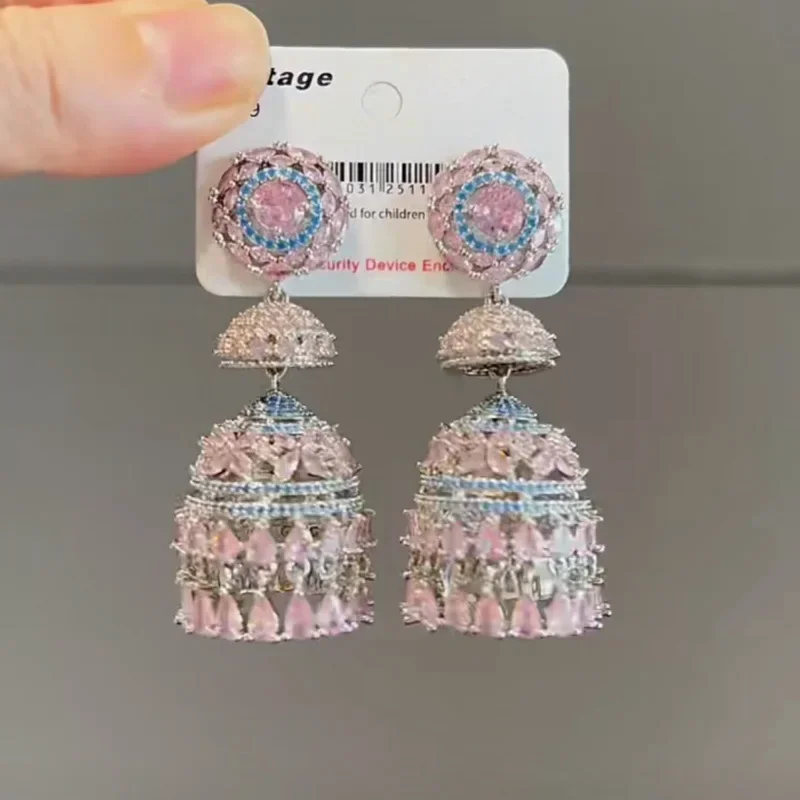 Indo-Pakistani Style Heavy Industry Shining Full Zirconium Earrings Light Luxury Exquisite Design Handmade Accessories Gifts
Indo-Pakistani Style Heavy Industry Shining Full Zirconium Earrings Light Luxury Exquisite Design Handmade Accessories Gifts