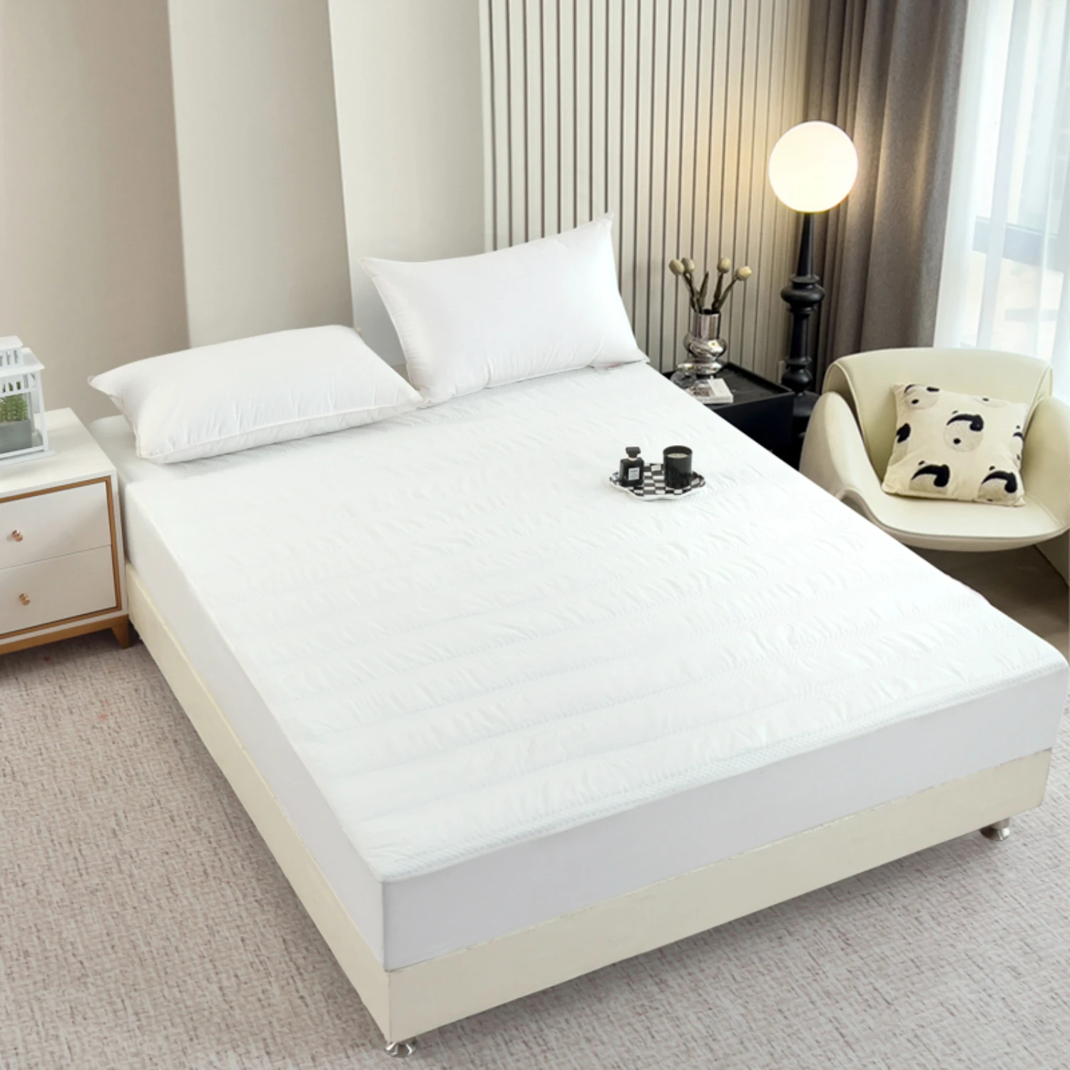 Elevate your bedroom with the luxurious, stylish, and premium 100% cotton quilted king size fitted sheet. Experience hypoallerge
Elevate your bedroom with the luxurious, stylish, and premium 100% cotton quilted king size fitted sheet. Experience hypoallerge