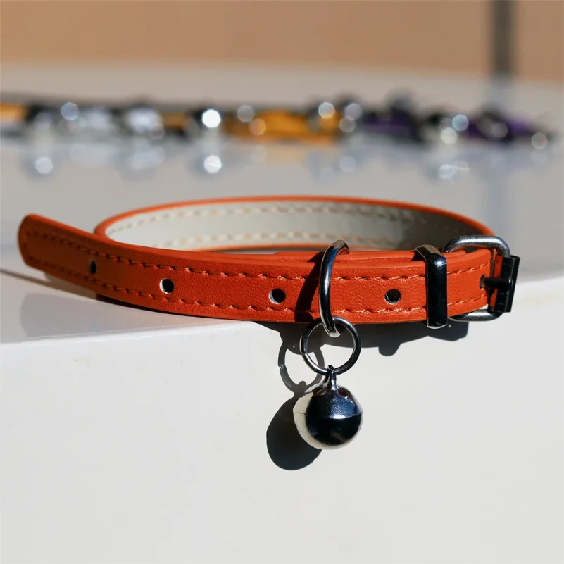 Adjustable PU Leather Cat Collar - Durable, Stylish Pet Collar with Metal Buckle, Soft Padded Design for Small Dogs and cats -
Adjustable PU Leather Cat Collar - Durable, Stylish Pet Collar with Metal Buckle, Soft Padded Design for Small Dogs and cats -