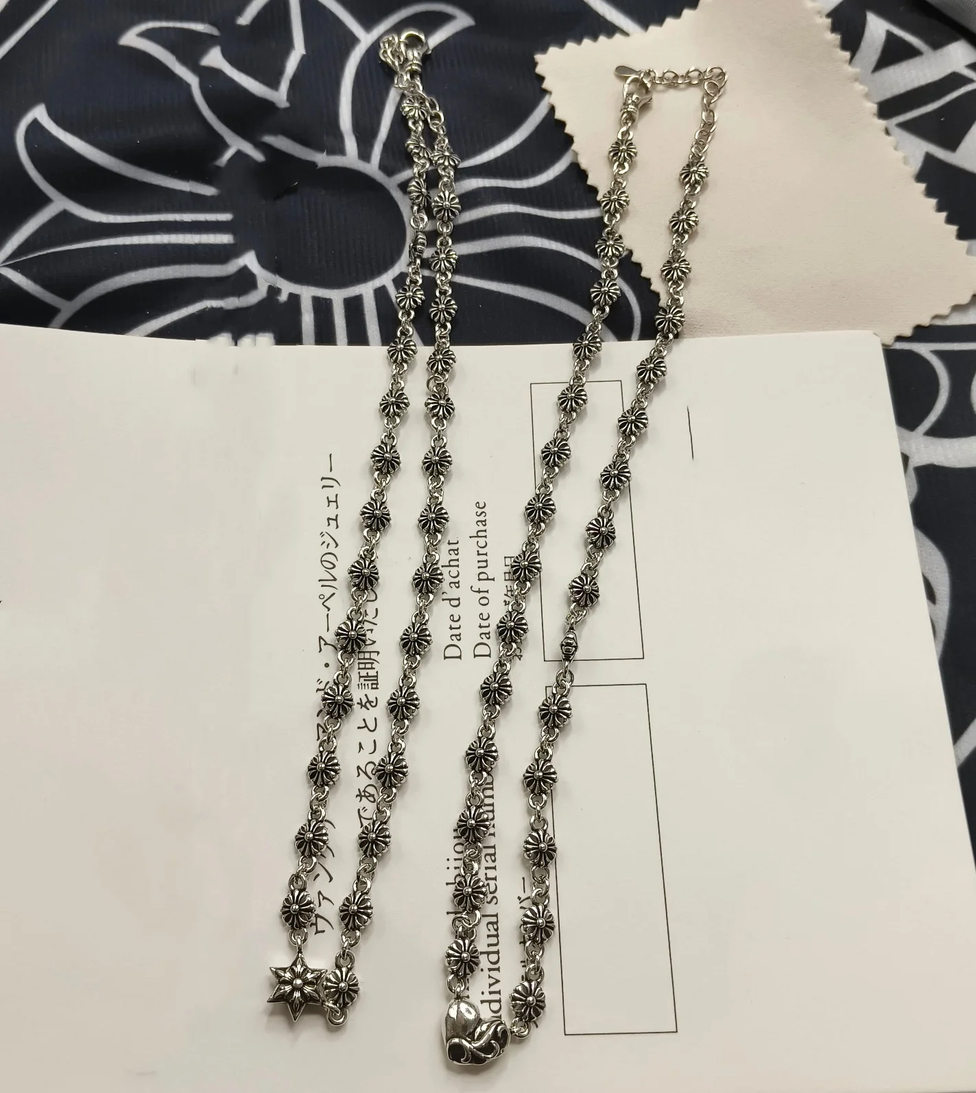 European and American fashion punk style star shaped heart-shaped cross flower patchwork bracelet necklace
European and American fashion punk style star shaped heart-shaped cross flower patchwork bracelet necklace