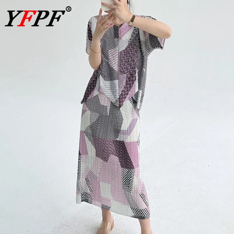 YFPF Elegant Miyake Pleated Women Set Fashion Printing Short Sleeve Tops + Long Skirt Casual 2025 Summer New Clothing 3A426
YFPF Elegant Miyake Pleated Women Set Fashion Printing Short Sleeve Tops + Long Skirt Casual 2025 Summer New Clothing 3A426