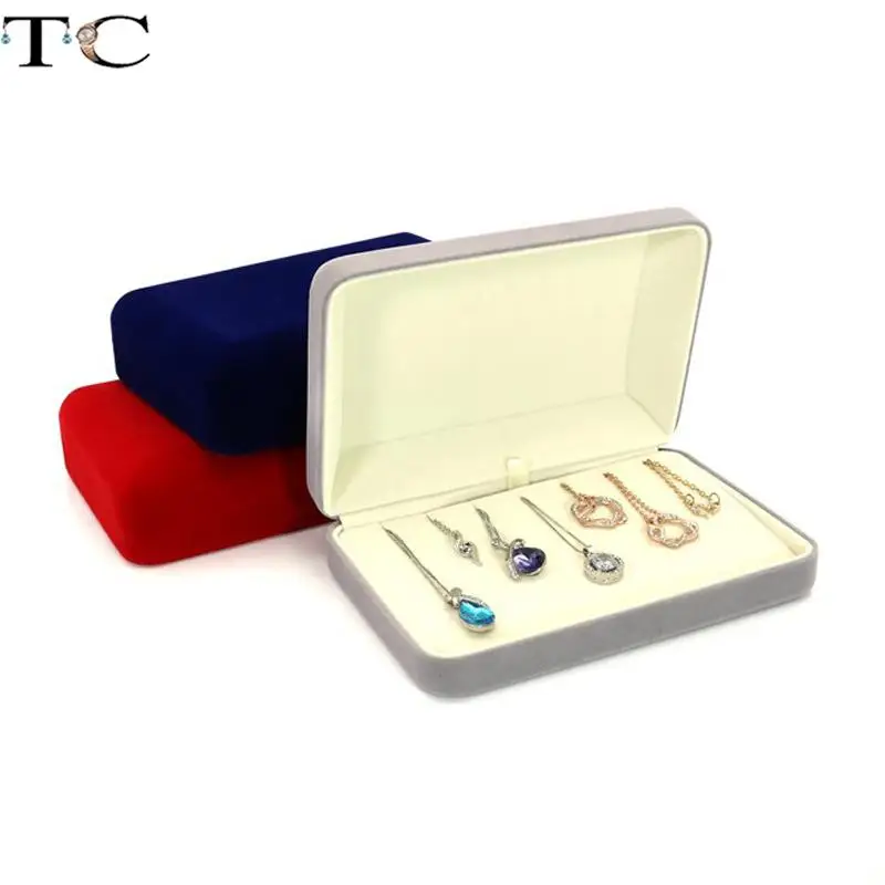 Velvet Rectangular Rounded-Corner Jewelry Box for Necklaces and Pendants Convenient Travel Case for Storing Multiple Necklaces
Velvet Rectangular Rounded-Corner Jewelry Box for Necklaces and Pendants Convenient Travel Case for Storing Multiple Necklaces