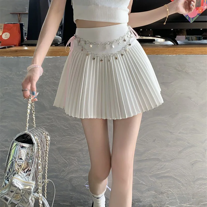 Preppy Style Mini Skirts for Women Summer Korean High Waist Pleated Skirts with Chains Kawaii Cute White Gray A line Skirts Y2k
Preppy Style Mini Skirts for Women Summer Korean High Waist Pleated Skirts with Chains Kawaii Cute White Gray A line Skirts Y2k