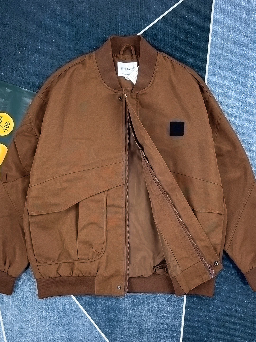 American Retro Pilot Jaet Men's Loose Casual Autumn Workwear Baseball Sle Coffee Color Top Zipper Decorated Polyester Fiber
American Retro Pilot Jaet Men's Loose Casual Autumn Workwear Baseball Sle Coffee Color Top Zipper Decorated Polyester Fiber