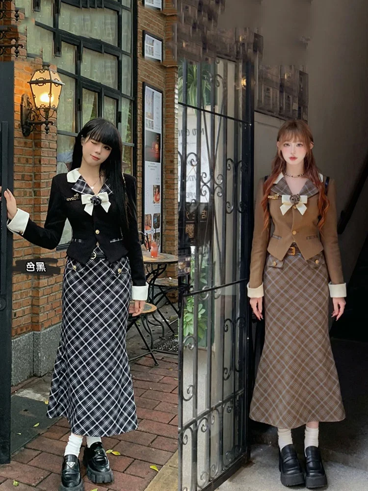 Retro American College Style Short Suit Jacket Women Elegant Slimming Top Fish Tail Skirt Two Piece Set Autumn Ladies Coat
Retro American College Style Short Suit Jacket Women Elegant Slimming Top Fish Tail Skirt Two Piece Set Autumn Ladies Coat