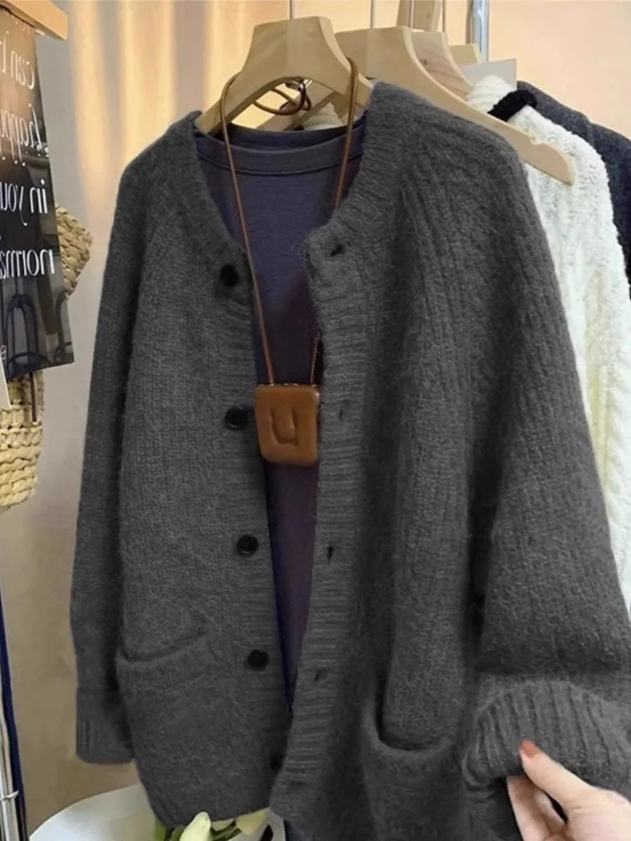 Осенне-зимний мужской вязаный кардиган большого размера (до 300 фунтов), мягкий и уютный, свободного кроя, из полиэфирного волокна, повседневный стиль
Осенне-зимний мужской вязаный кардиган большого размера (до 300 фунтов), мягкий и уютный, свободного кроя, из полиэфирного волокна, повседневный стиль