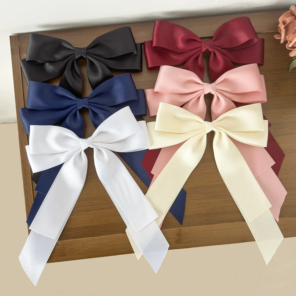 20 Pcs/Lot, Fashion Women's Ribbon Bow Hair Clips Ponytail Barrette Headwear Girls Hair Accessories
20 Pcs/Lot, Fashion Women's Ribbon Bow Hair Clips Ponytail Barrette Headwear Girls Hair Accessories