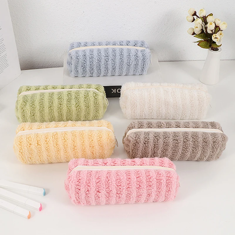 Cute Simple Plush Checkered Pencil Pouch Portable Multifunctional Stationery Storage Bag Large Capacity Pencil Case Gifts
Cute Simple Plush Checkered Pencil Pouch Portable Multifunctional Stationery Storage Bag Large Capacity Pencil Case Gifts