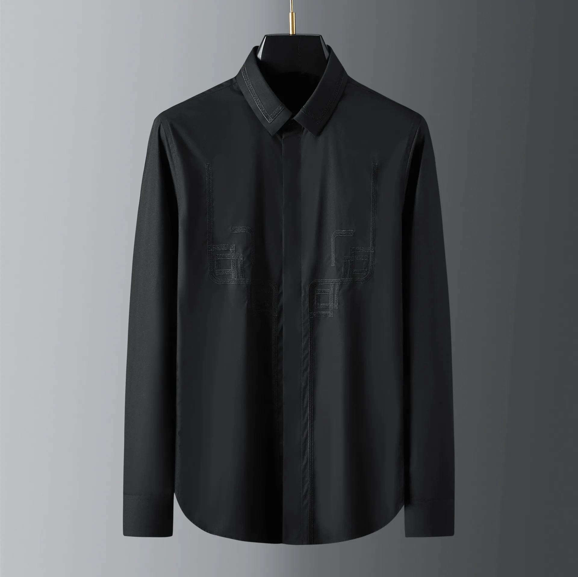 Trendy brand new collar with exquisite pattern embroidery on the front, stylish men's long sleeved shirt
Trendy brand new collar with exquisite pattern embroidery on the front, stylish men's long sleeved shirt