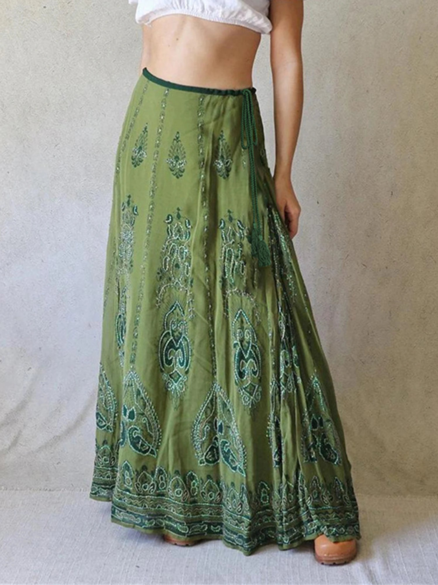 Women s Boho Style Maxi Skirt with Colorful Embroidery Perfect for Vacation Resort and Outdoor Activities
Women s Boho Style Maxi Skirt with Colorful Embroidery Perfect for Vacation Resort and Outdoor Activities