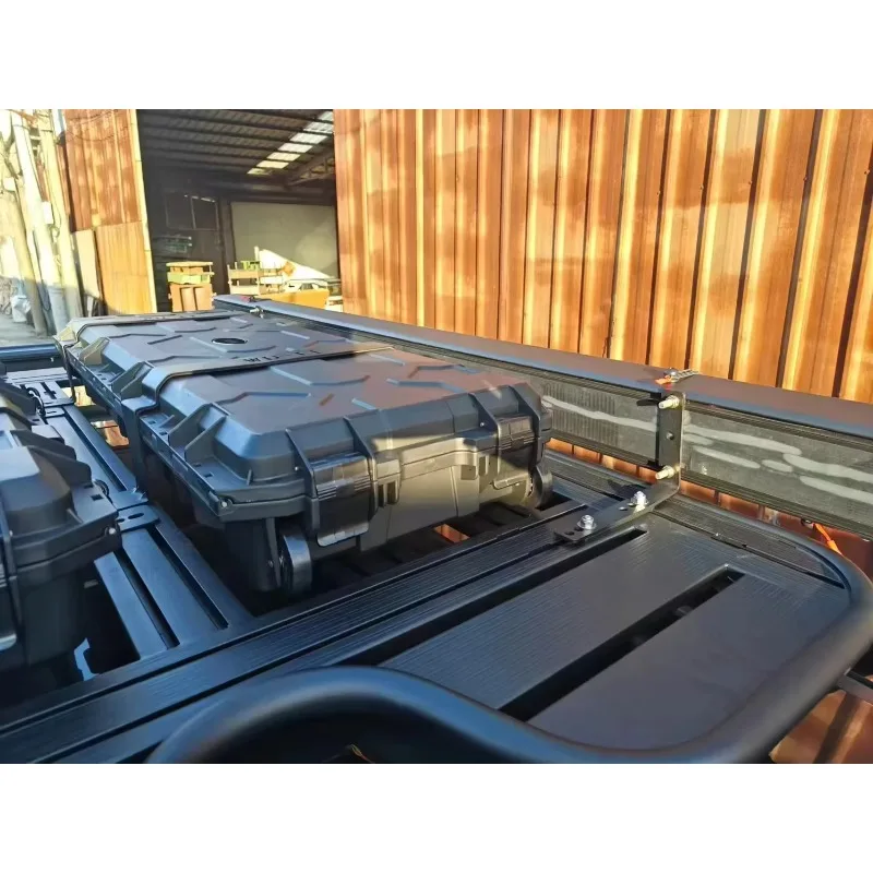 Universal ABS Waterproof Lockable Car Roof Luggage Box with 75L/95L/110L Capacity Modern Luxury Design for SUV
Universal ABS Waterproof Lockable Car Roof Luggage Box with 75L/95L/110L Capacity Modern Luxury Design for SUV