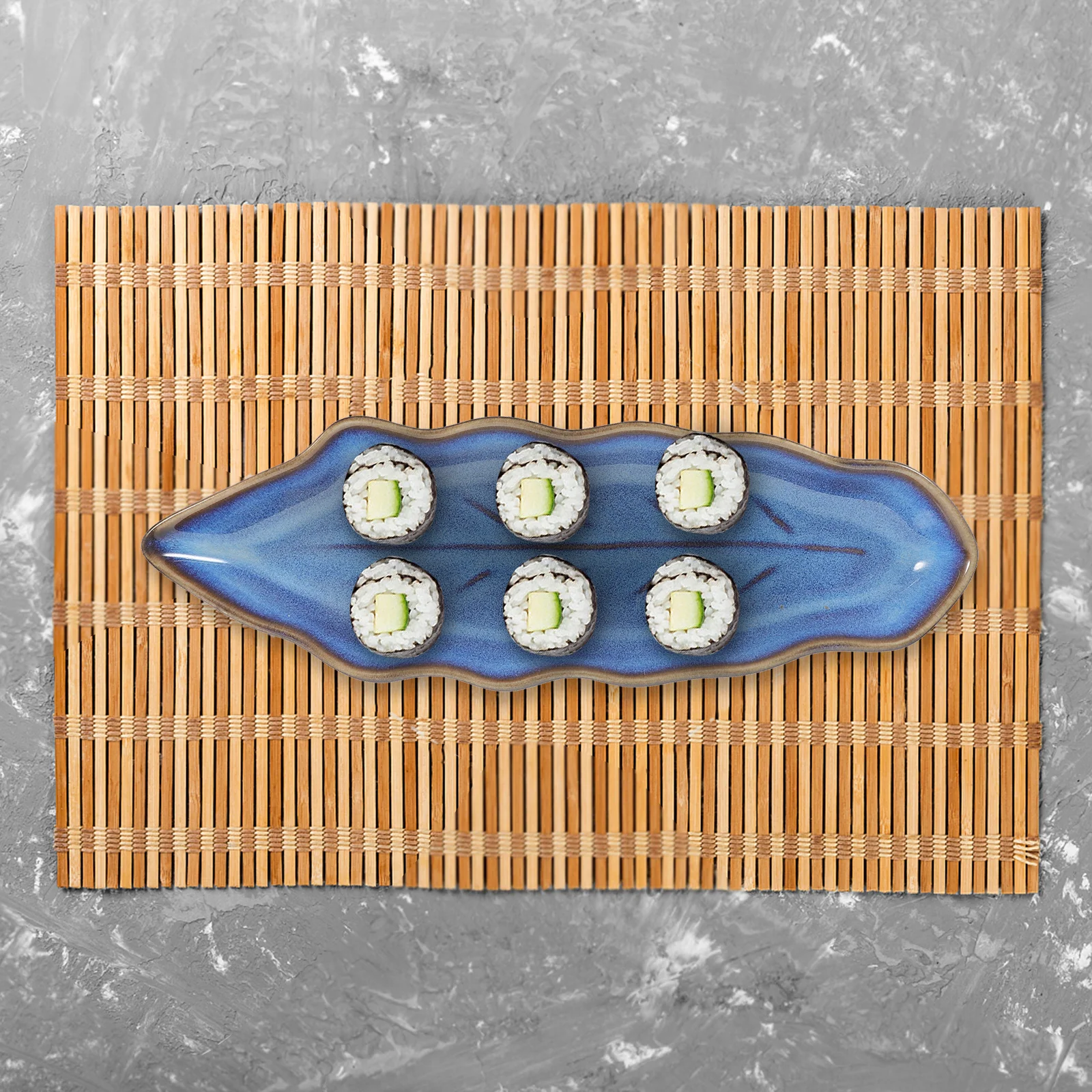 Тарелка в форме листа, керамическая тарелка для суши, фарфоровая тарелка, декоративный поднос для сервировки суши в японском стиле для ресторанов, отелей 
Тарелка в форме листа, керамическая тарелка для суши, фарфоровая тарелка, декоративный поднос для сервировки суши в японском стиле для ресторанов, отелей