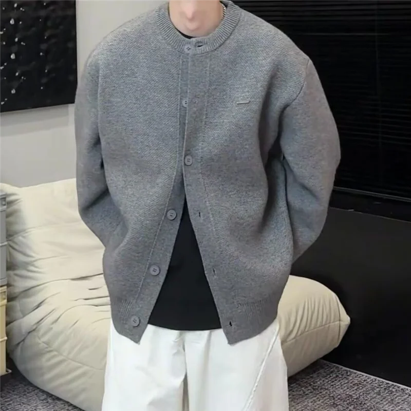 American Retro round Neck Knitted Open Cardigan Men's Autumn Winter Thick Fashion Trendy Loose Handsome Sweater Jacket
American Retro round Neck Knitted Open Cardigan Men's Autumn Winter Thick Fashion Trendy Loose Handsome Sweater Jacket