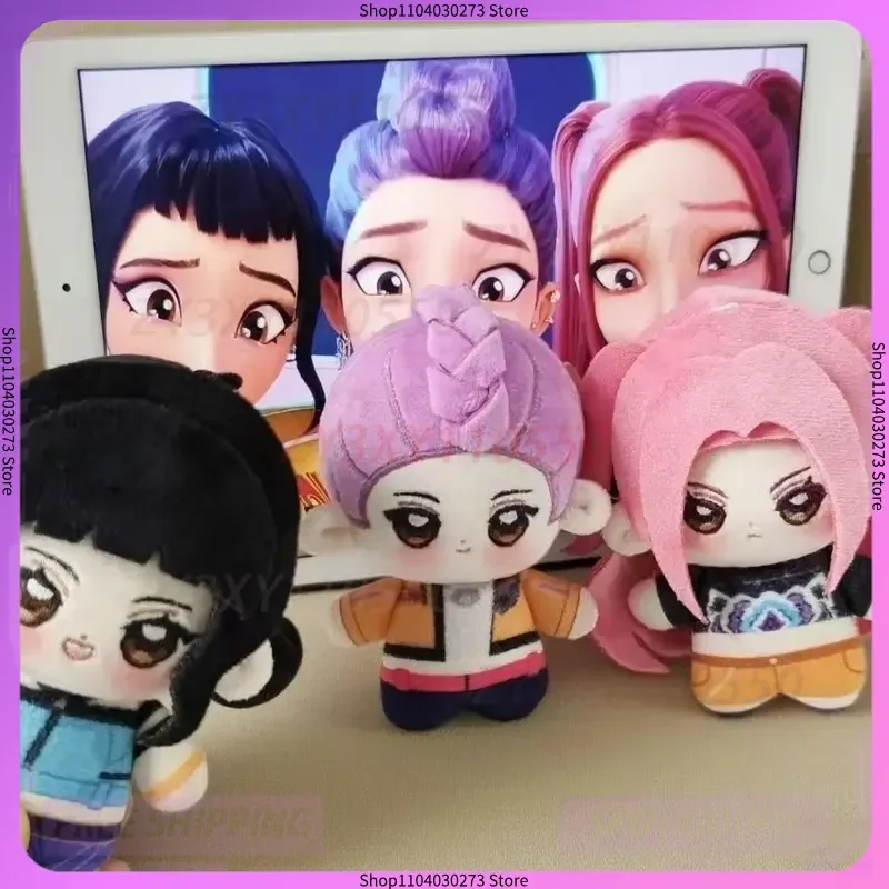 Новая 10 см охотники на демонов Руми Мира Зои, хлопковая кукла, одежда, милая мягкая игрушка, аниме-модель, фигурки, коллекция фанатов, подарки 
Новая 10 см охотники на демонов Руми Мира Зои, хлопковая кукла, одежда, милая мягкая игрушка, аниме-модель, фигурки, коллекция фанатов, подарки