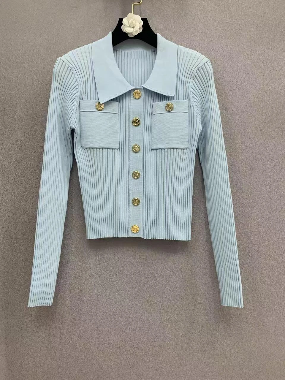 High Quality Women Fashion Autumn Vintage Lapel Slim Long-Sleeved Strip Stretch Knitted Cardigan Top
High Quality Women Fashion Autumn Vintage Lapel Slim Long-Sleeved Strip Stretch Knitted Cardigan Top