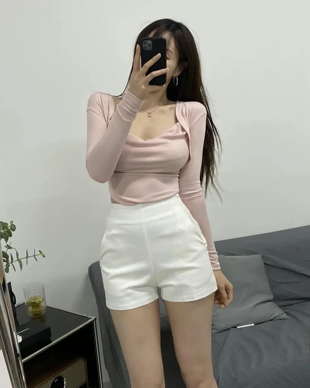 51STUDIO Fashionable Short Tight Set 2023 Spring Season 96% plus Ingredient Neck Hanging Strap Short Open Cardigan
51STUDIO Fashionable Short Tight Set 2023 Spring Season 96% plus Ingredient Neck Hanging Strap Short Open Cardigan