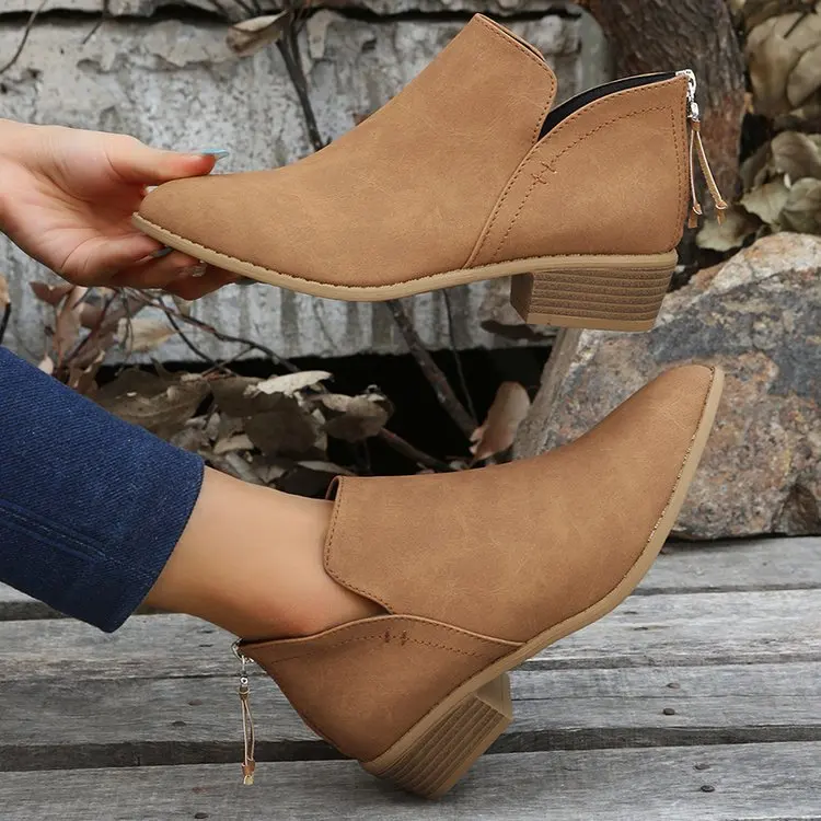 Four Seasons Large Women's Shoes British Style Solid Color Pointed Leisure Back Zipper Low Heel Shoes Women
Four Seasons Large Women's Shoes British Style Solid Color Pointed Leisure Back Zipper Low Heel Shoes Women