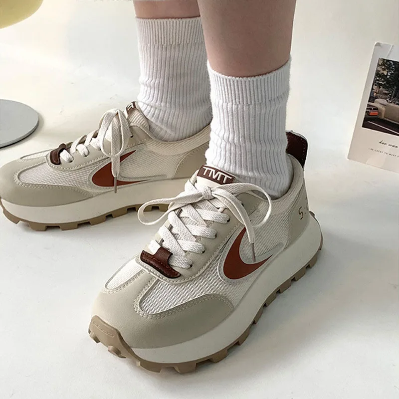 Женские кроссовки на платформе, кожаные вязаные, на шнуровке, Спортивная повседневная обувь для ходьбы 
Женские кроссовки на платформе, кожаные вязаные, на шнуровке, Спортивная повседневная обувь для ходьбы