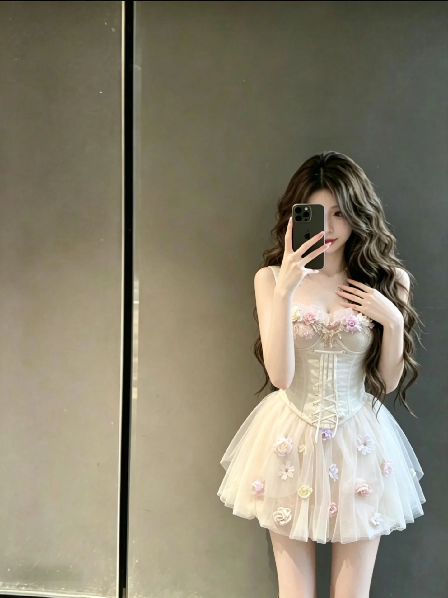 Elegant Fairy Tale Style Embroidered Floral Lace Short Skirt Set Women's Summer Fashion Two-Piece Outfit Sweet Puffy Sleevele...
Elegant Fairy Tale Style Embroidered Floral Lace Short Skirt Set Women's Summer Fashion Two-Piece Outfit Sweet Puffy Sleevele...