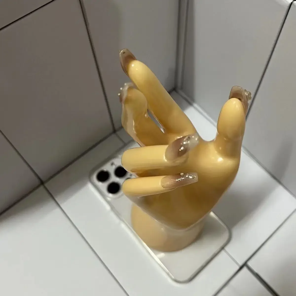 Fun Model hands iphone 14 Phone Case 2023 New Design Funny vivo 9 Huawei nova9OPPOReno8 Xiaomi 13 Phone Case
Fun Model hands iphone 14 Phone Case 2023 New Design Funny vivo 9 Huawei nova9OPPOReno8 Xiaomi 13 Phone Case