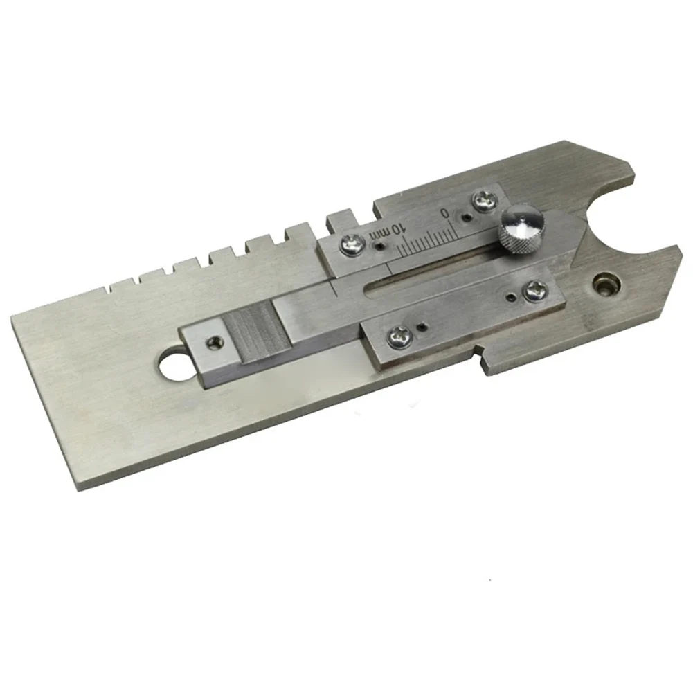 Angle Gauge As Pictured Multi-purpose Weld Gauge Accuracy 0.1MM Clear Reading Depth Measurement 0-15mm Engraved Scale
Angle Gauge As Pictured Multi-purpose Weld Gauge Accuracy 0.1MM Clear Reading Depth Measurement 0-15mm Engraved Scale
