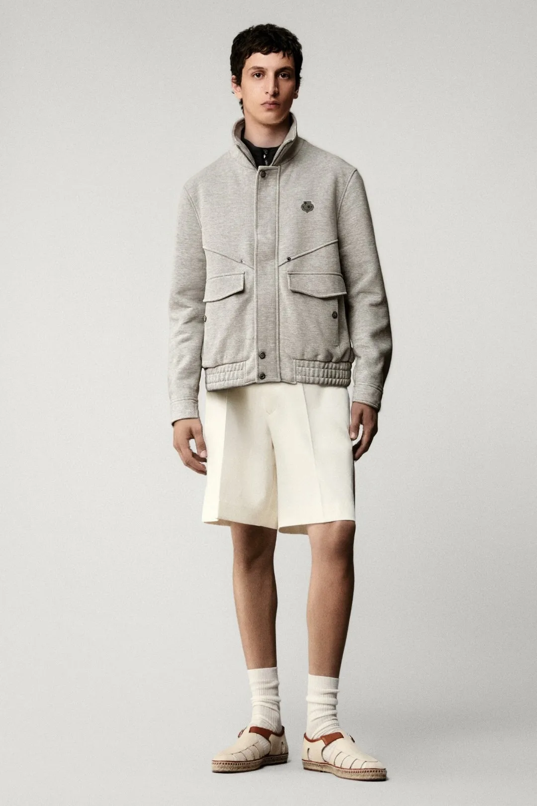 Faionable Retro Coin Осень Зима Новый Sle Мужской повседневный воротник Jaet Busin Пальто для отдыха и поездок на работу Модный длинный свеч Zi...
Faionable Retro Coin Осень Зима Новый Sle Мужской повседневный воротник Jaet Busin Пальто для отдыха и поездок на работу Модный длинный свеч Zi...