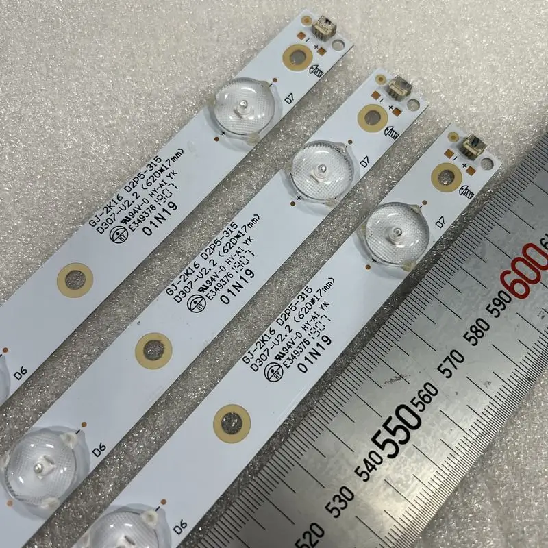 LED backlight strip(3) for SONY KDL-32R330D 32PHS5301 32PFS5501 32LH500D GJ-2K16 D2P5-315 01P26 01N18 01N19 GEMINI-315 D307-V1.1
LED backlight strip(3) for SONY KDL-32R330D 32PHS5301 32PFS5501 32LH500D GJ-2K16 D2P5-315 01P26 01N18 01N19 GEMINI-315 D307-V1.1