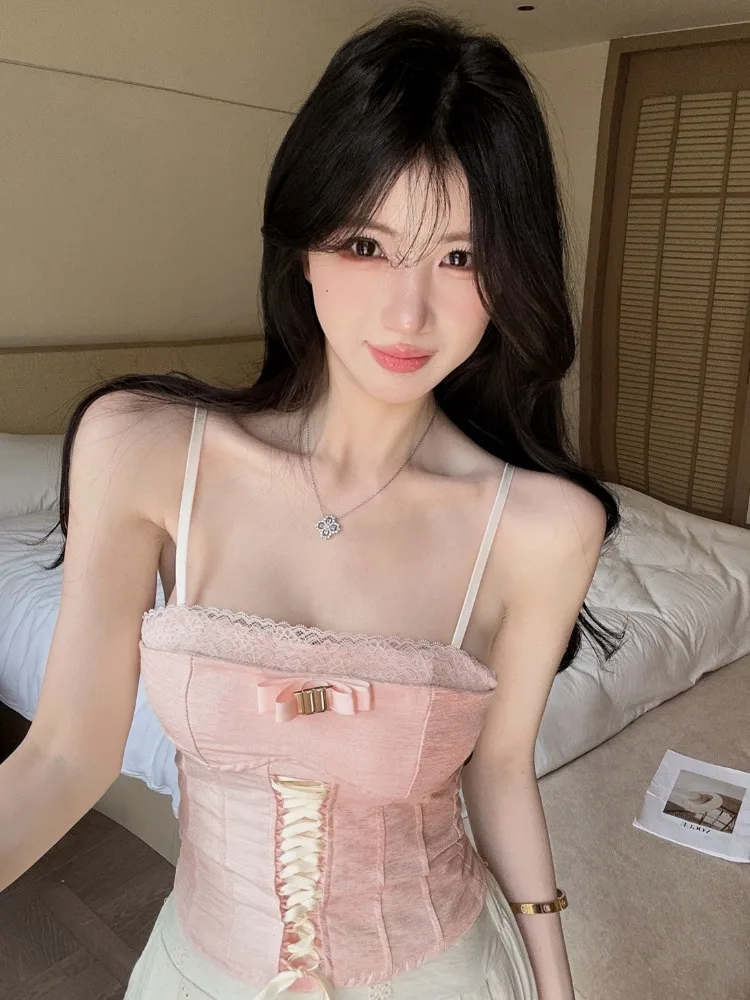 Sweet Lace Trim Strap Vest Pure Desire Sexy Short Top Summer City Walk Skin Friendly Breathable Korean Style Standard Size
Sweet Lace Trim Strap Vest Pure Desire Sexy Short Top Summer City Walk Skin Friendly Breathable Korean Style Standard Size