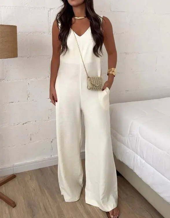 V-Neck Sleeveless Backless Zipper Back Overalls Casual Wide Leg Jumpsuit
V-Neck Sleeveless Backless Zipper Back Overalls Casual Wide Leg Jumpsuit