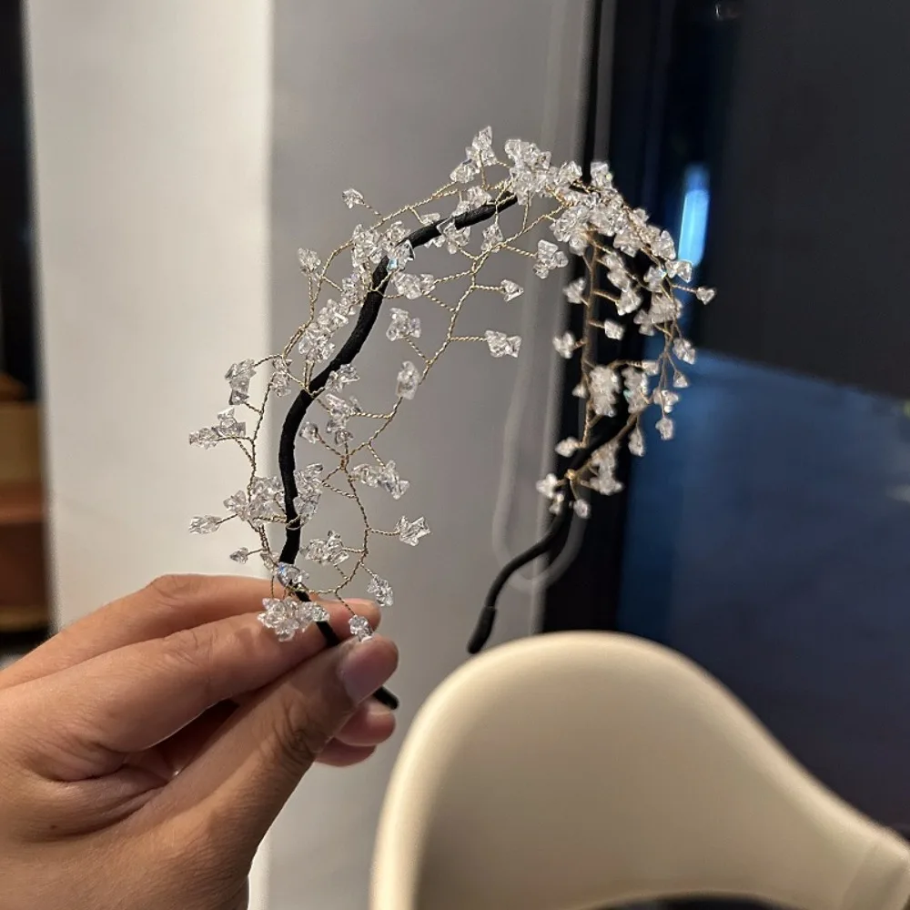 Нежная корейская винтажная повязка на голову в стиле феи, элегантный роскошный ободок для волос с кристаллами и бисером, зеленое свадебное украшение для волос для женщин
Нежная корейская винтажная повязка на голову в стиле феи, элегантный роскошный ободок для волос с кристаллами и бисером, зеленое свадебное украшение для волос для женщин