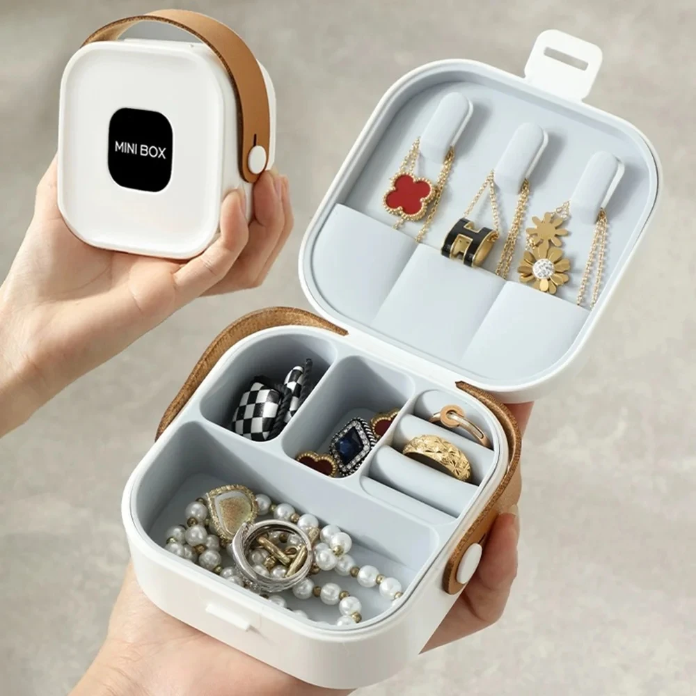 Portable Jewelry Travel Boxes Small Jewelry Organizer for Rings Earring Pendants Watches Necklaces Organizer Storage Holder Case
Portable Jewelry Travel Boxes Small Jewelry Organizer for Rings Earring Pendants Watches Necklaces Organizer Storage Holder Case