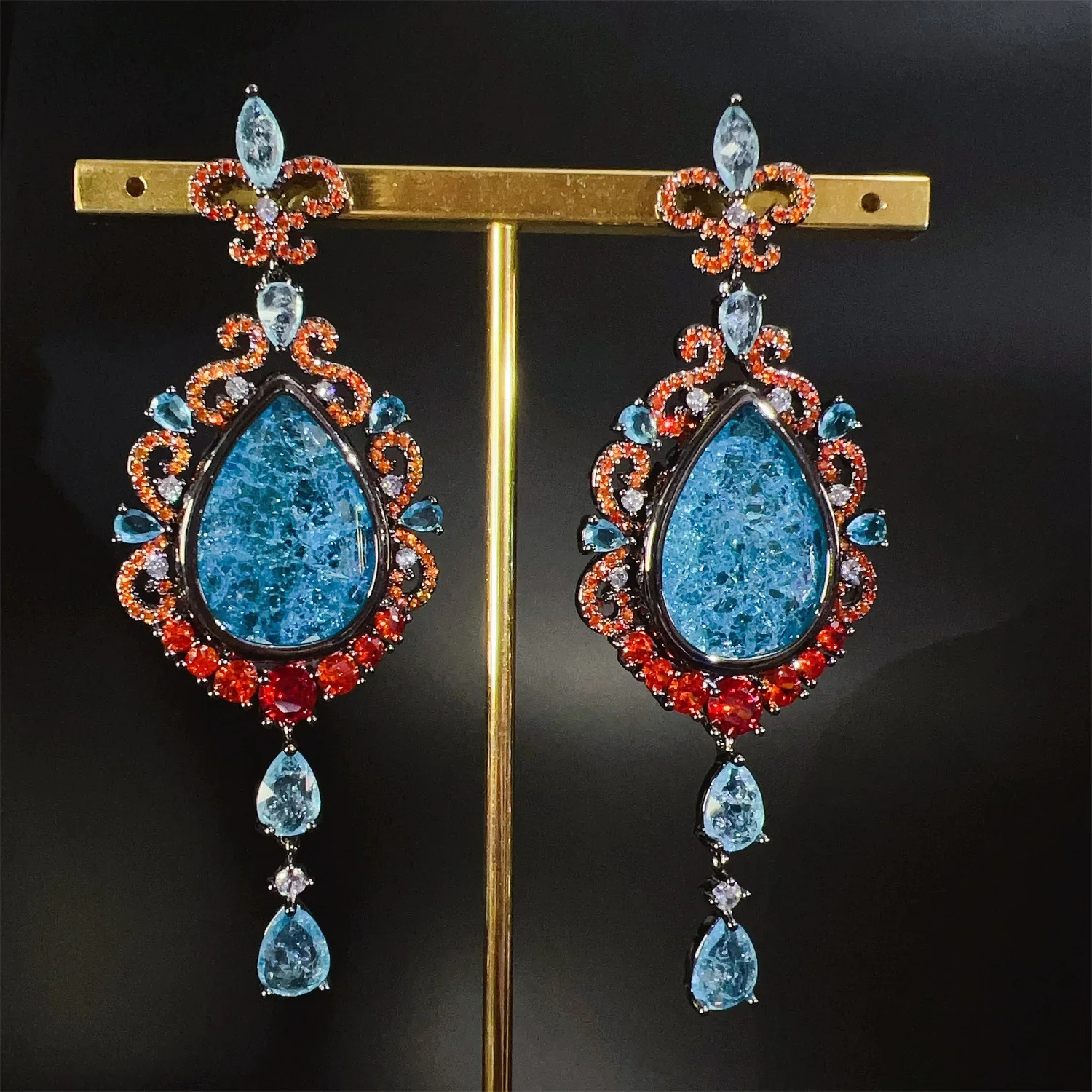 Green Pink Blue Gemstone Earrings Long Big Water Drop Pendant Luxury Jewelry Women Wedding Bride Earrings Party Zircon Jewelry
Green Pink Blue Gemstone Earrings Long Big Water Drop Pendant Luxury Jewelry Women Wedding Bride Earrings Party Zircon Jewelry