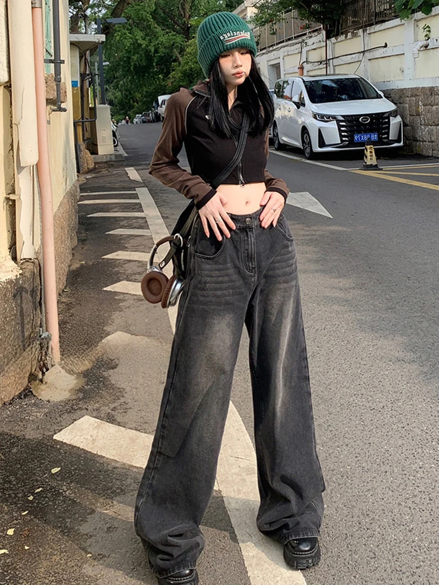 plus Size High Waist Loose Fit Black Vintage Denim Jeans for Women Pear Shape Body Straight Wide Leg Pants Casual Autumn Winter
plus Size High Waist Loose Fit Black Vintage Denim Jeans for Women Pear Shape Body Straight Wide Leg Pants Casual Autumn Winter