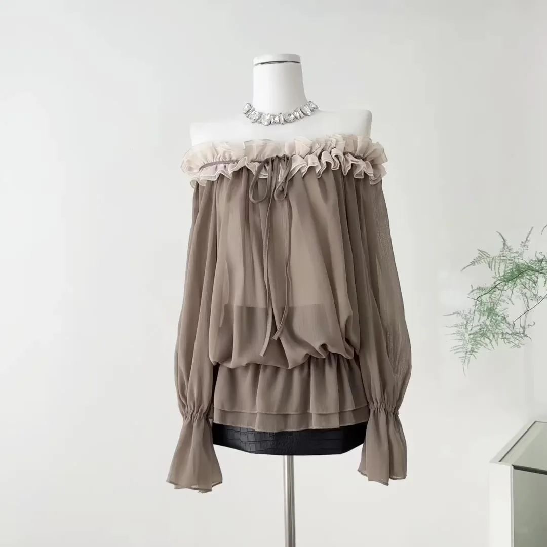 2025 Autumn Winter Women Mori Girl Shirt Long Sleeve Vintage Slash Neck Blouse Shoujo Tops Design Gyaru 2000s Aesthetic Coquette
2025 Autumn Winter Women Mori Girl Shirt Long Sleeve Vintage Slash Neck Blouse Shoujo Tops Design Gyaru 2000s Aesthetic Coquette